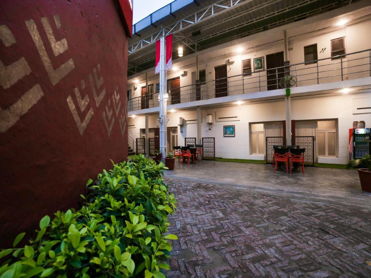 Capital O 10953 Dayal Lodge - A Boutique Hotel Agra  Exterior photo